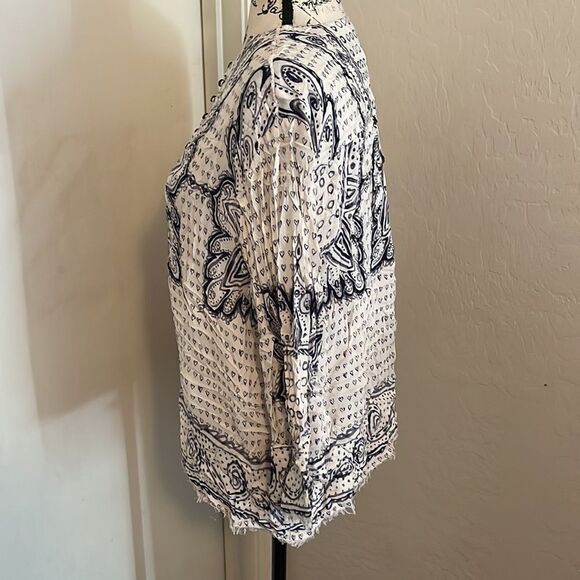 Anthropologie Maeve Blue White Boho Heart Multi Print Top Feminine Casual - Picture 2 of 9